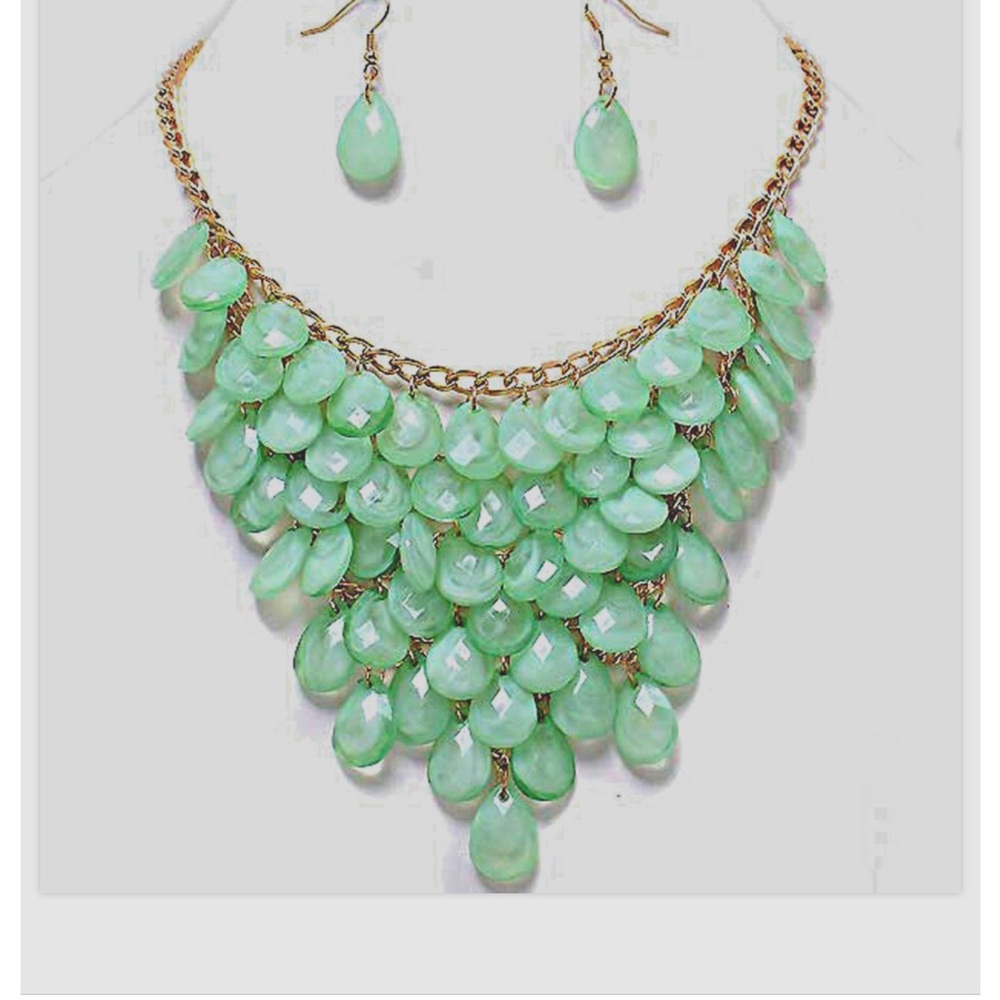 Necklace Earrings Mint Green Statement Bib 16"-19"L Dangle Charm Women Set